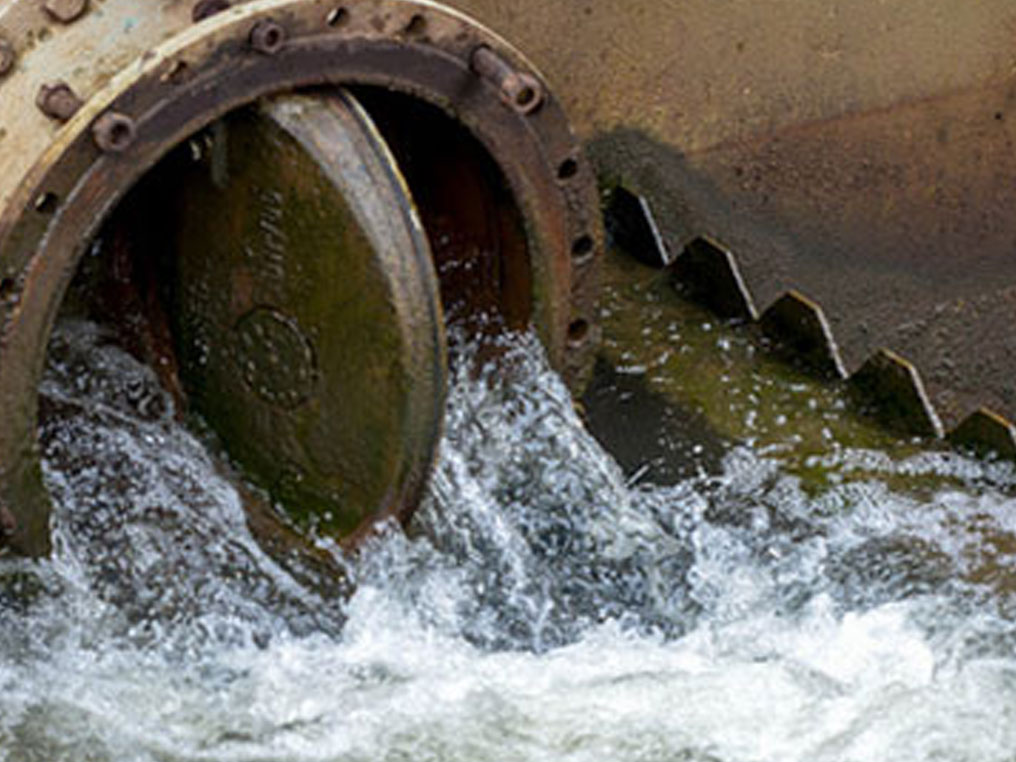Senado aprova projeto para redução do desperdício de água tratada